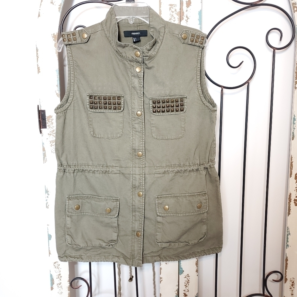 Forever 21 army style vest large